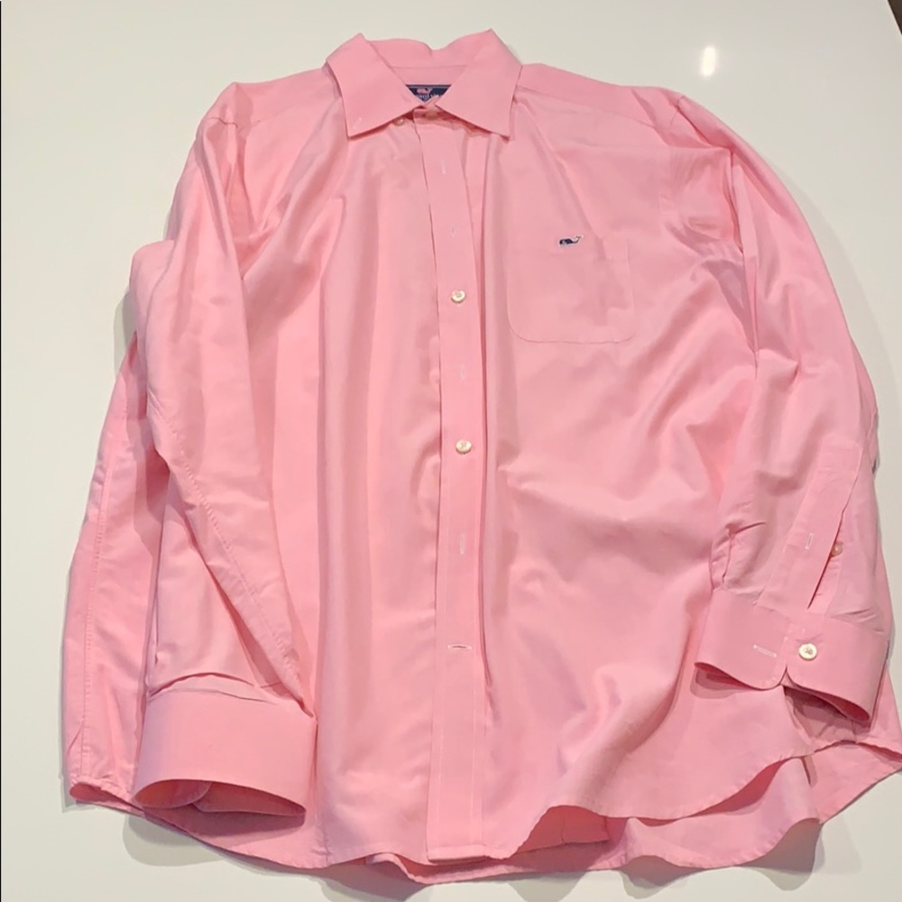Vineyard vines slim fit tucker shirt.